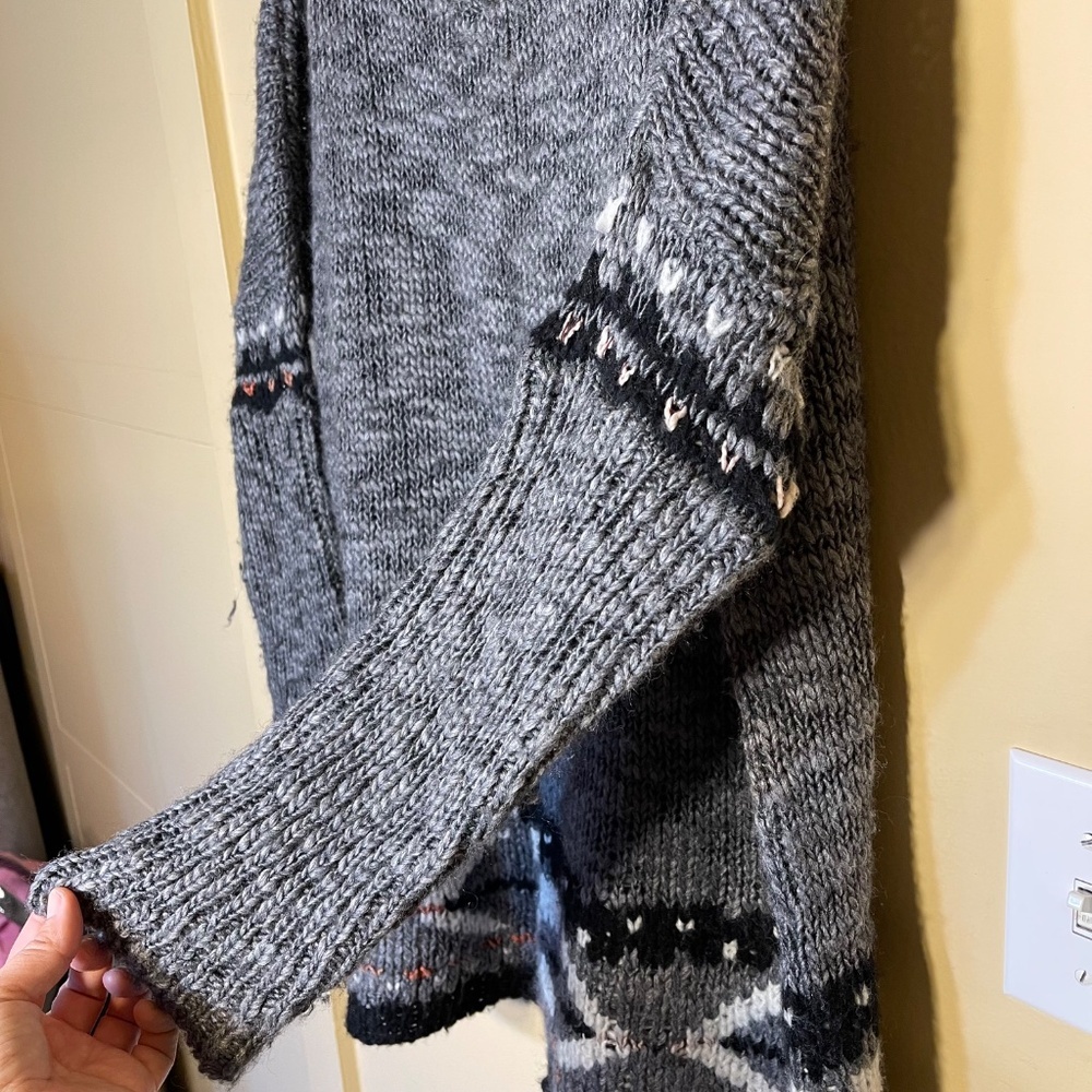 Free People Gray Knit Sweater with Patterned Hem - Picture 7 of 7